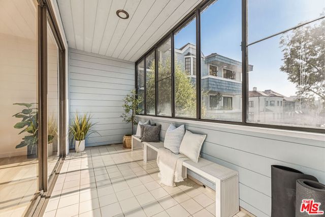 311 Bora Bora Way 3207, Marina Del Rey, CA 90292