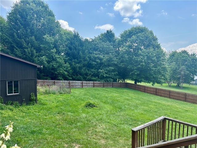 983 Cleland Mill Rd, North Beaver Twp, PA 16102
