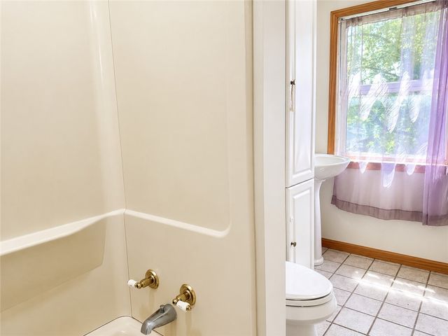 983 Cleland Mill Rd, North Beaver Twp, PA 16102