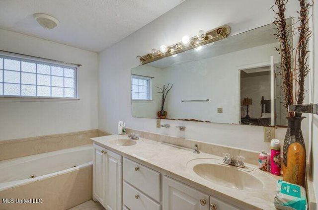 131 Valley Drive, Raymond, MS 39154