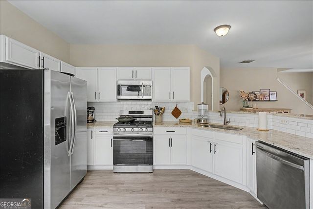 110 Camdyn Circle, Woodstock, GA 30188