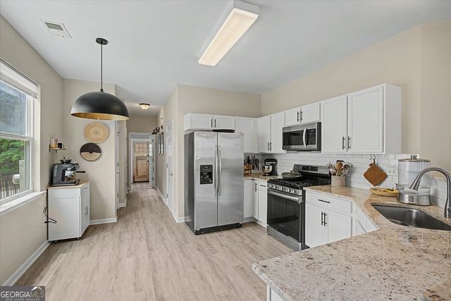 110 Camdyn Circle, Woodstock, GA 30188