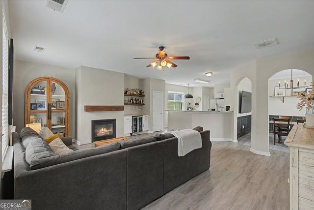 110 Camdyn Circle, Woodstock, GA 30188