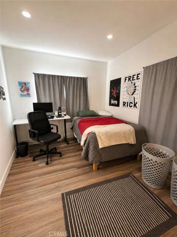 611 W Walnut, Orange, CA 92868