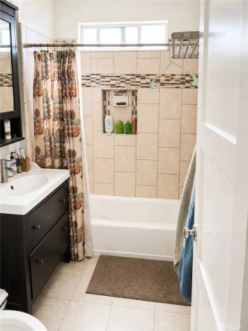 611 W Walnut, Orange, CA 92868