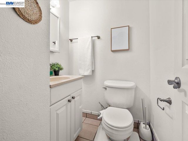 700 Fargo 1, San Leandro, CA 94579