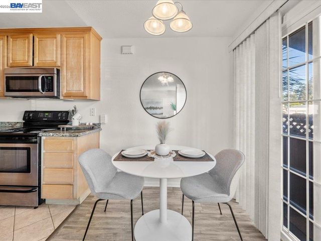 700 Fargo 1, San Leandro, CA 94579