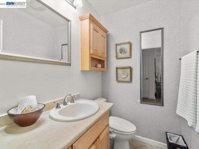 700 Fargo 1, San Leandro, CA 94579