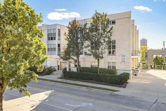 2114 N Commerce STREET, Milwaukee, WI 53212
