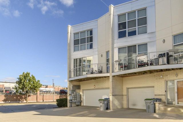 2114 N Commerce STREET, Milwaukee, WI 53212