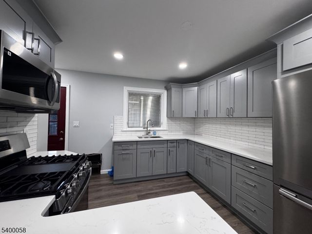 3 Fulper Pl, Clinton Twp., NJ 08809