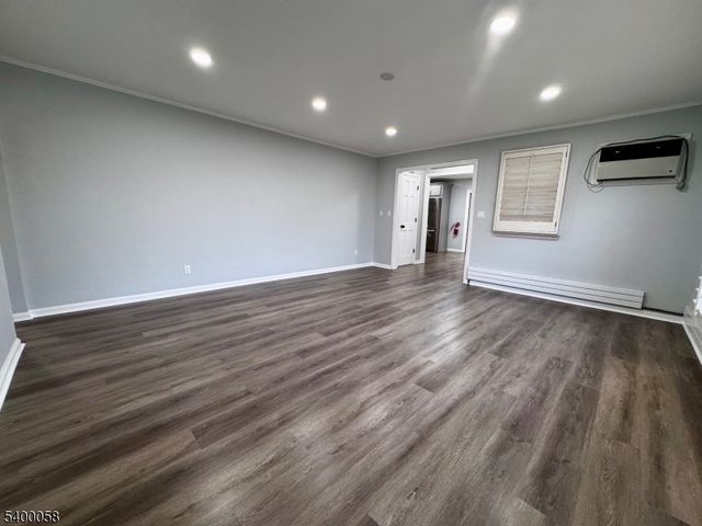 3 Fulper Pl, Clinton Twp., NJ 08809