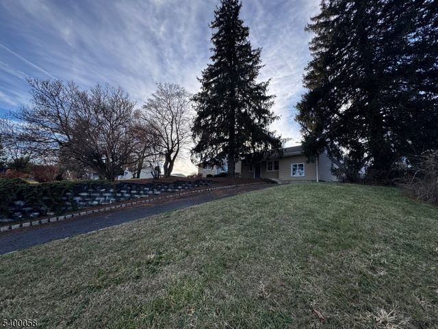 3 Fulper Pl, Clinton Twp., NJ 08809