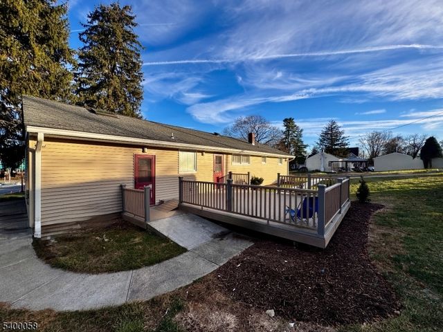 3 Fulper Pl, Clinton Twp., NJ 08809