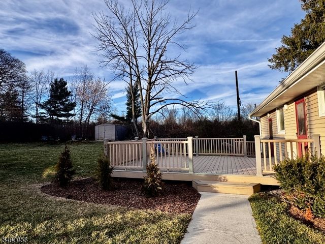 3 Fulper Pl, Clinton Twp., NJ 08809