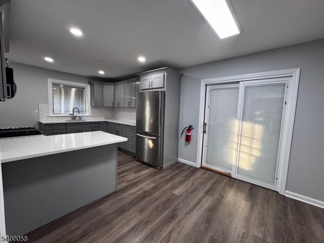 3 Fulper Pl, Clinton Twp., NJ 08809