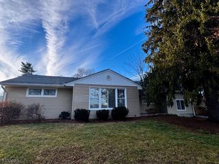 3 Fulper Pl, Clinton Twp., NJ 08809