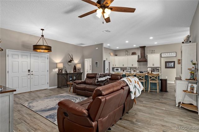 3076 N Stirrup Drive, Beverly Hills, FL 34465