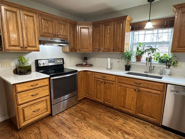 10733 County Road 8070, West Plains, MO 65775