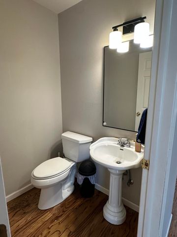 10733 County Road 8070, West Plains, MO 65775