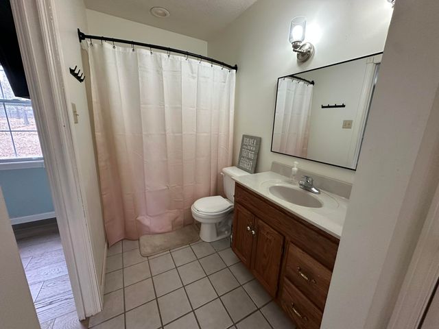 10733 County Road 8070, West Plains, MO 65775