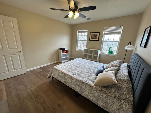 10733 County Road 8070, West Plains, MO 65775