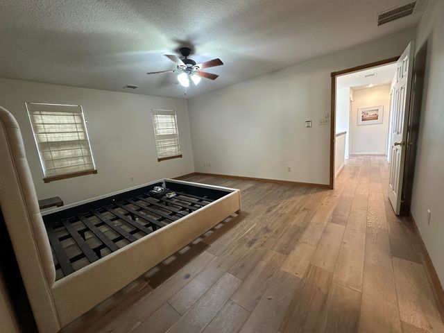 10733 County Road 8070, West Plains, MO 65775