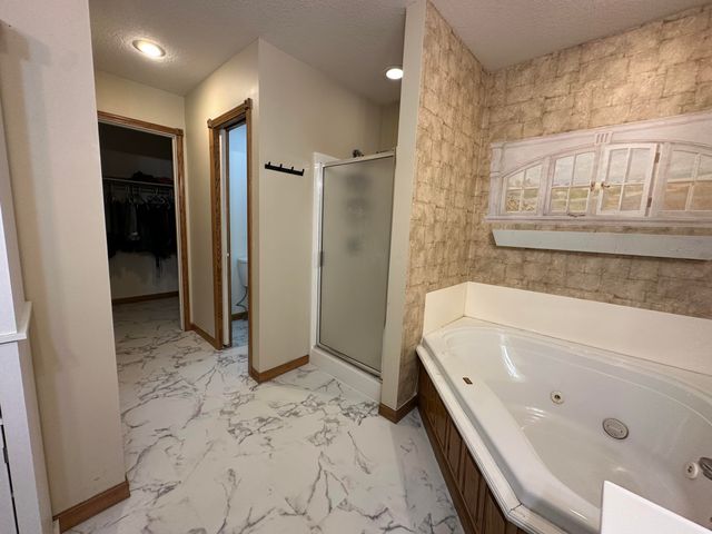 10733 County Road 8070, West Plains, MO 65775