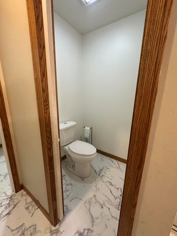 10733 County Road 8070, West Plains, MO 65775