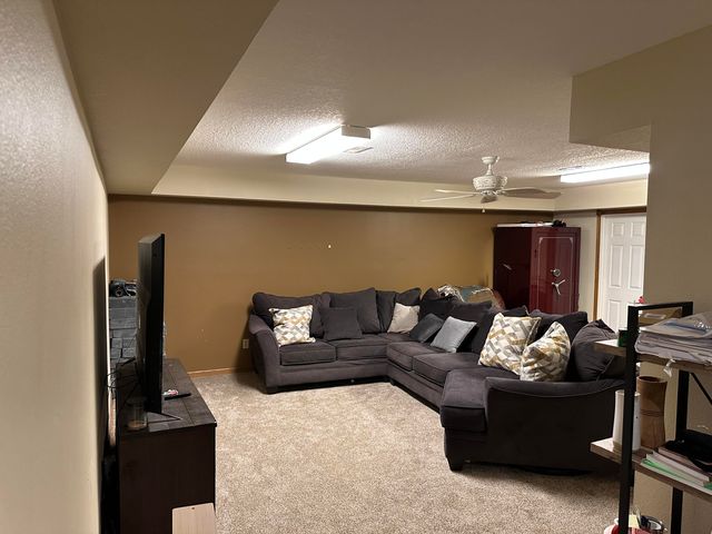 10733 County Road 8070, West Plains, MO 65775