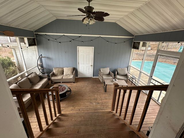 10733 County Road 8070, West Plains, MO 65775