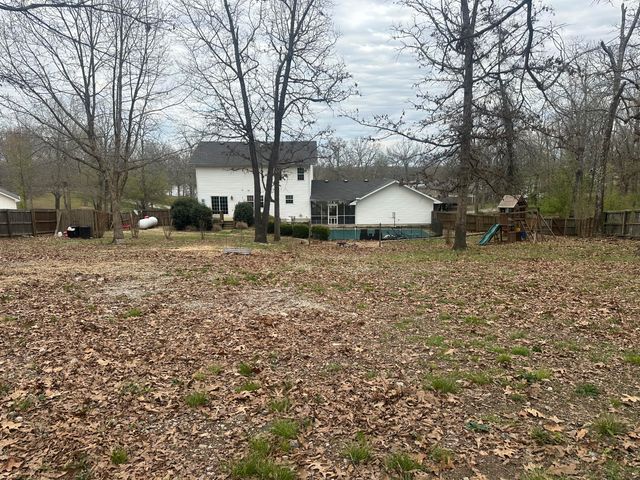 10733 County Road 8070, West Plains, MO 65775