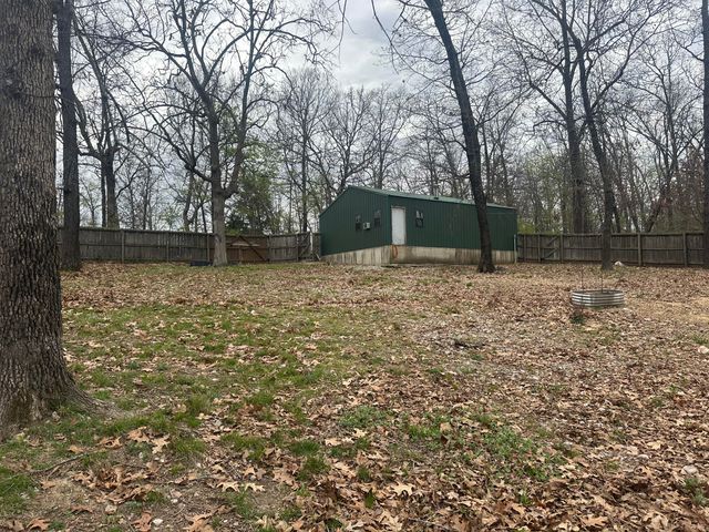 10733 County Road 8070, West Plains, MO 65775