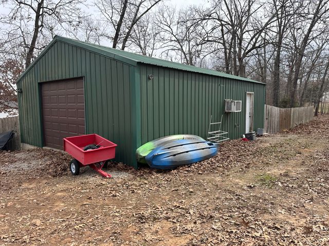 10733 County Road 8070, West Plains, MO 65775