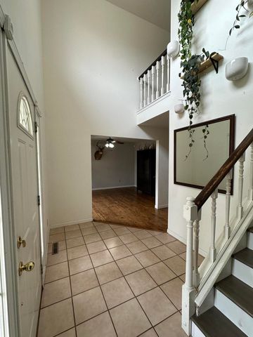 10733 County Road 8070, West Plains, MO 65775