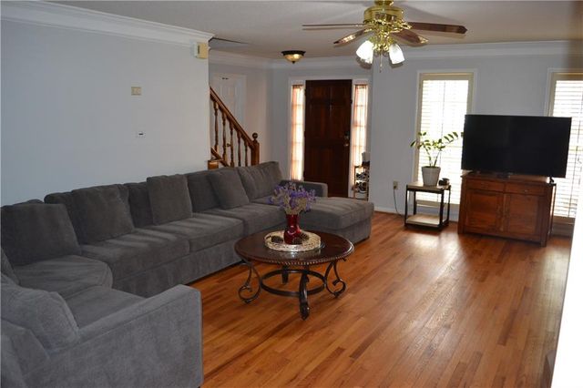 1530 N Milford Creek SW Lane, Marietta, GA 30008