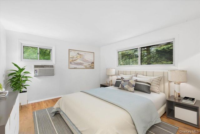 21 Tanglewood Road, Scarsdale, NY 10583