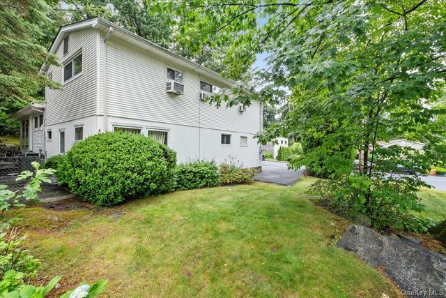 21 Tanglewood Road, Scarsdale, NY 10583
