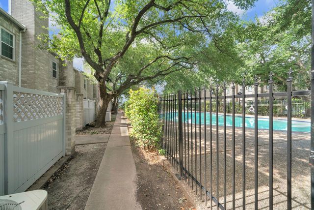 6000 Reims Road 4103, Houston, TX 77036