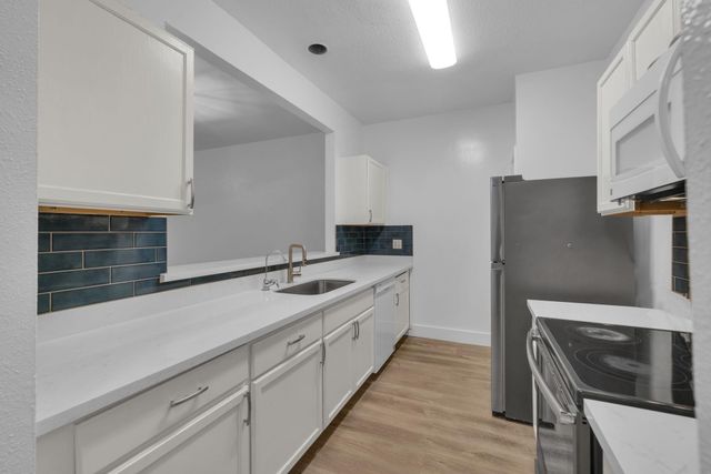 6000 Reims Road 4103, Houston, TX 77036