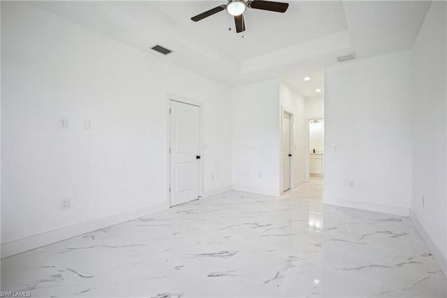 524 FairFax AVE, Lehigh Acres, FL 33974