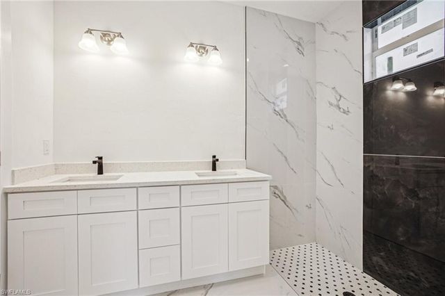 524 FairFax AVE, Lehigh Acres, FL 33974