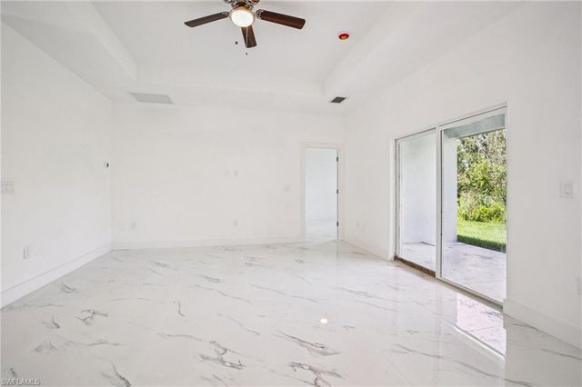 524 FairFax AVE, Lehigh Acres, FL 33974