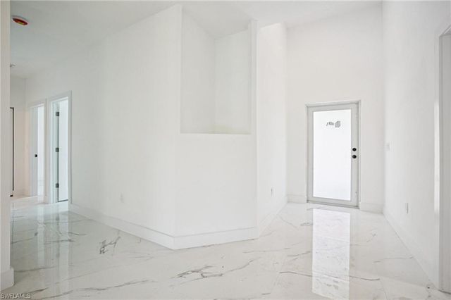 524 FairFax AVE, Lehigh Acres, FL 33974