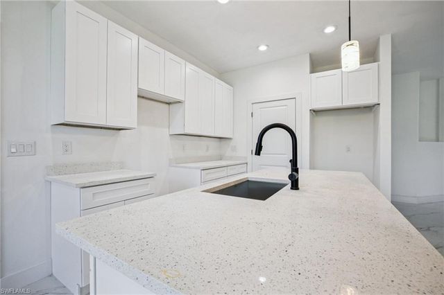 524 FairFax AVE, Lehigh Acres, FL 33974