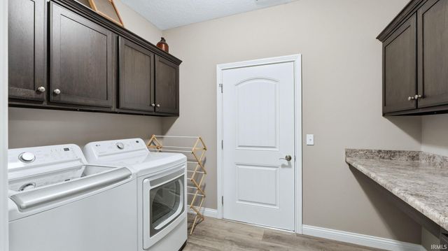 3050 E Rocky Way, Winona Lake, IN 46590