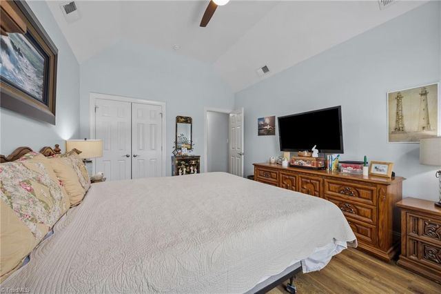 663 Dobson Court, Kernersville, NC 27284