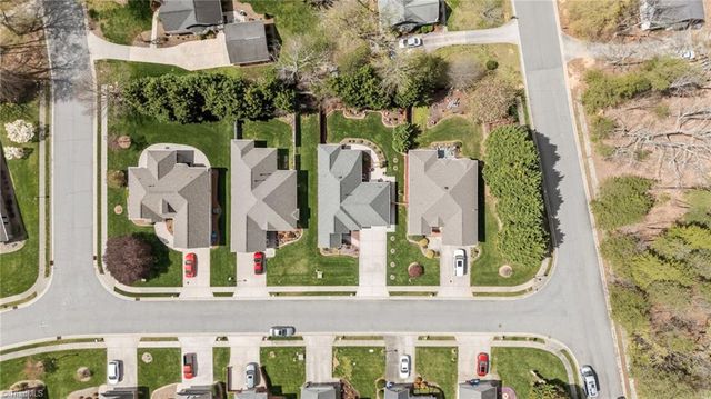663 Dobson Court, Kernersville, NC 27284