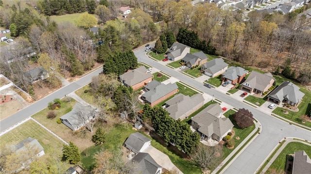 663 Dobson Court, Kernersville, NC 27284