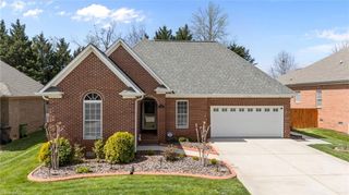 663 Dobson Court, Kernersville, NC 27284